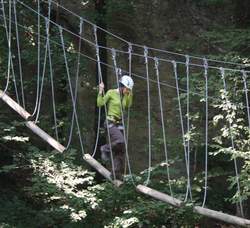 Tronchi volanti al Parco Avventura Sky Park (Rimini)